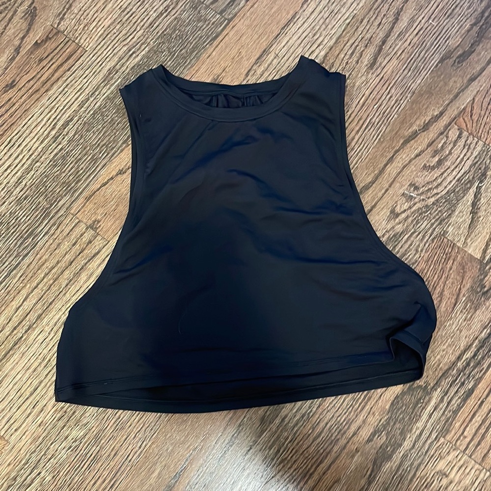Lululemon Workout Tank (SIZE 2)